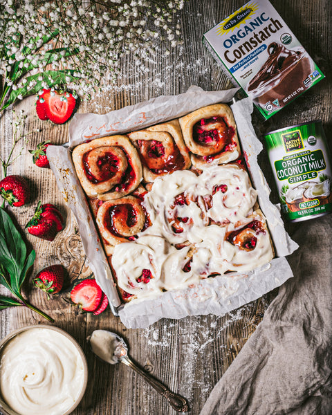 Vegan Strawberry Cinnamon Rolls