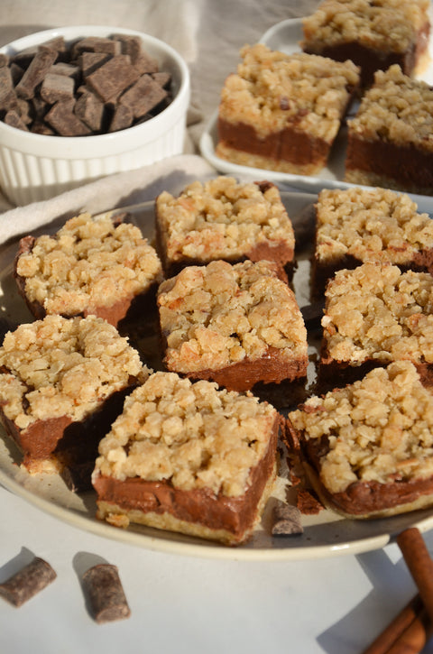 Vegan Chocolate Fudge Oat Bars