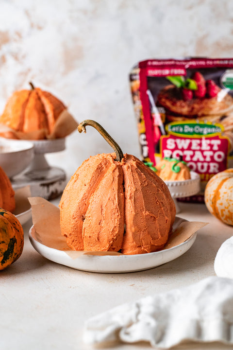 Vegan Mini Pumpkin Cakes