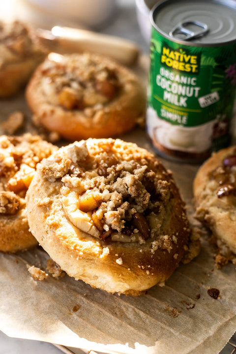 Vegan Apple Cheesecake Brioche Buns