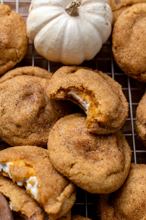 Vegan Pumpkin Cheesecake Cookies