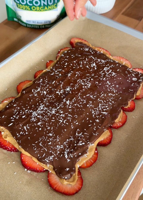 Easy Chocolate Strawberry Bark