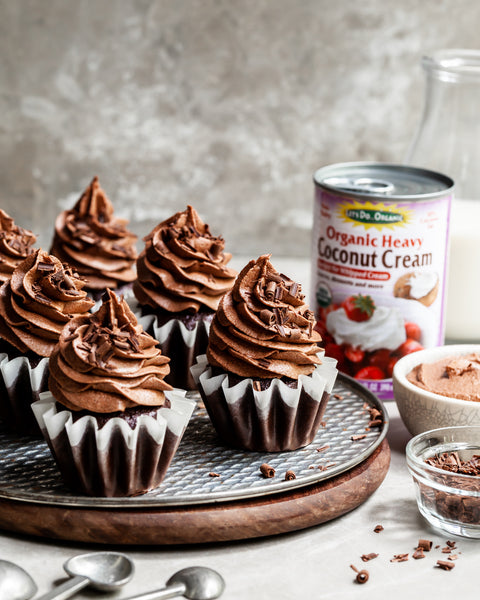 Vegan Fluffy Chocolate Ganache Cupcakes